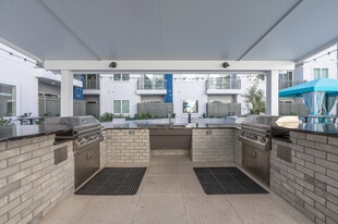 Aura Vegas Apartments in Las Vegas, NV - Building Photo