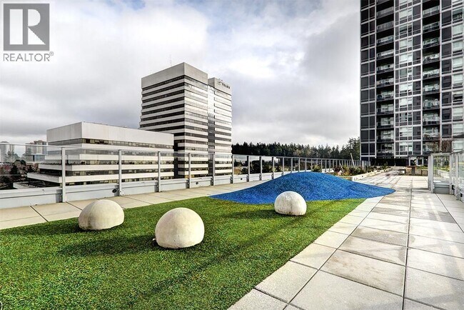 5665 Boundary Rd in Vancouver, BC - Building Photo - Building Photo