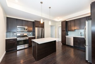 12 Marion St, Unit 1 in Medford, MA - Building Photo