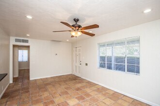 3023 E Mulberry Dr in Phoenix, AZ - Building Photo - Building Photo
