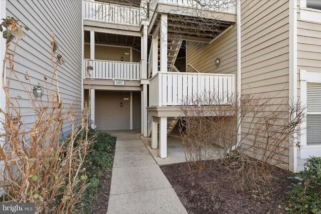 14317 Climbing Rose Way in Centreville, VA - Building Photo - Building Photo
