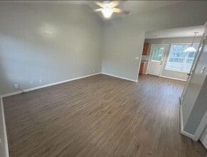 402 Faulkner Dr in Clarksville, TN - Building Photo - Building Photo