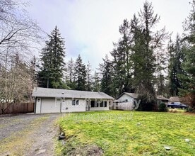 4402 Big Beef Crossing NW in Bremerton, WA - Building Photo - Building Photo