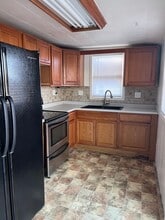 1429 Monroe St in Quincy, IL - Building Photo - Building Photo