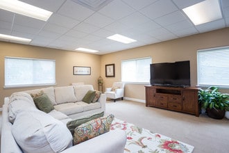 Harpers Square Apartments in Virginia Beach, VA - Building Photo - Building Photo