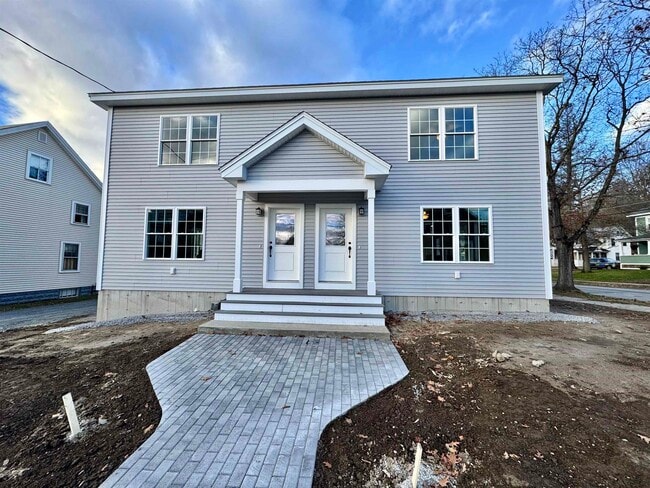 property at 193 S Lincoln St