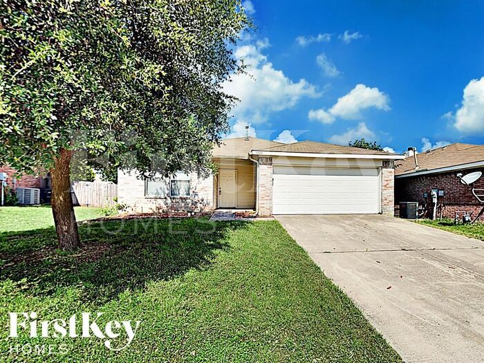 6053 Arabian Ave in Fort Worth, TX - Building Photo