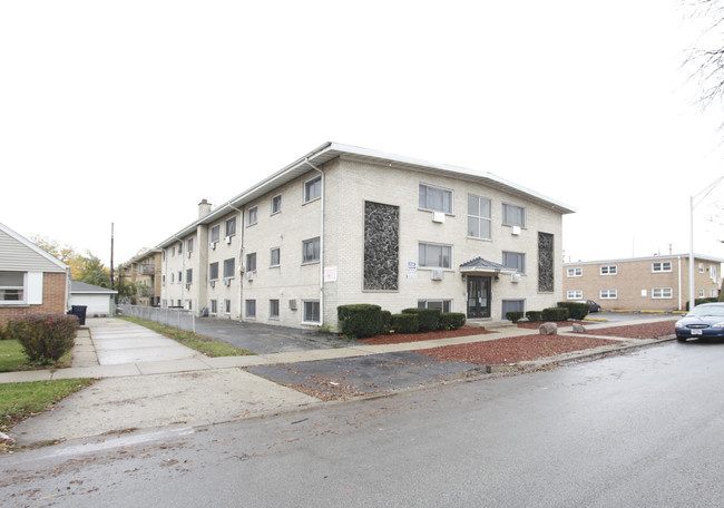 1213 N 34th Ave in Melrose Park, IL - Foto de edificio - Building Photo