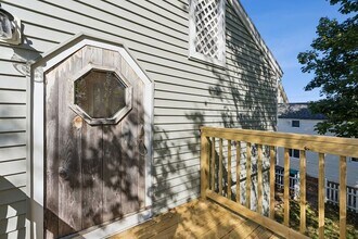 10 High St in Kennebunk, ME - Building Photo - Building Photo