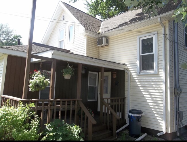 415 W Main St, Unit 415 in Albert Lea, MN - Building Photo - Building Photo