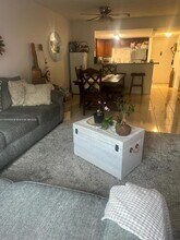11131 Royal Palm Blvd in Coral Springs, FL - Foto de edificio - Building Photo