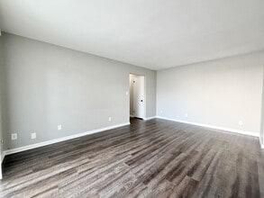 136 Jack Miller Blvd in Clarksville, TN - Building Photo - Building Photo