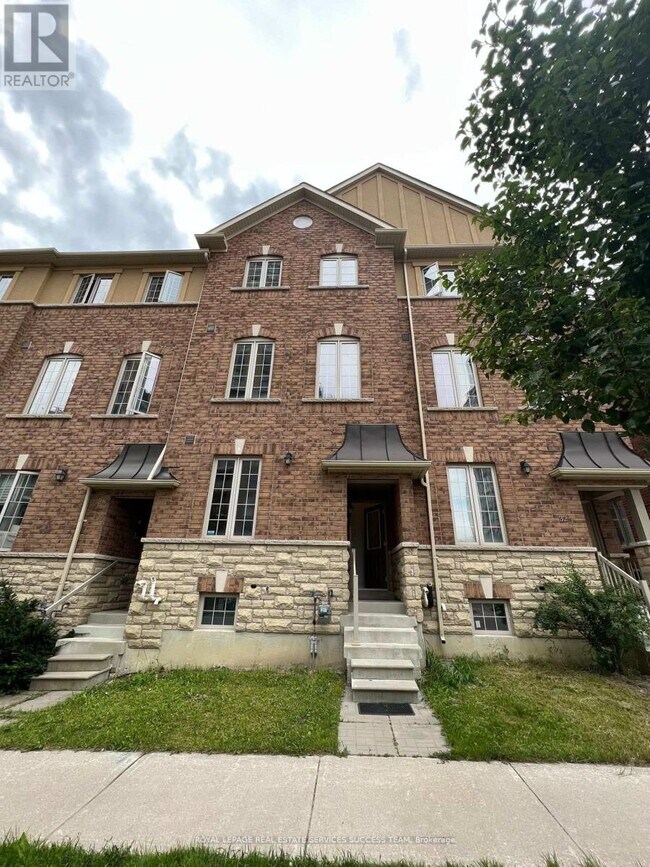 30 Orca Dr in Markham, ON - Building Photo - Building Photo