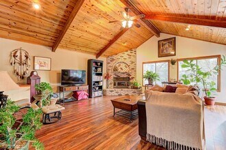 19046 Lake Forest Dr in Penn Valley, CA - Building Photo - Building Photo