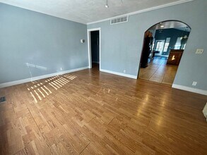 1970 Lincoln Dr in Manhattan, KS - Building Photo - Building Photo