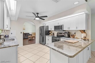 1107 Connie Ave N in Lehigh Acres, FL - Foto de edificio - Building Photo