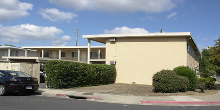 1495 Bassett Dr in Concord, CA - Building Photo - Building Photo