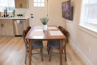 204 E 35th St in Vancouver, WA - Building Photo - Building Photo