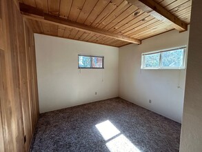 2001 Piute St in South Lake Tahoe, CA - Building Photo - Building Photo