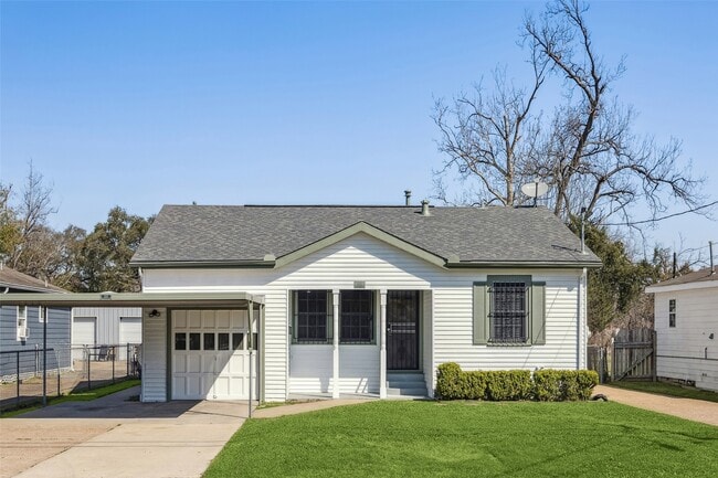 property at 1115 Post St