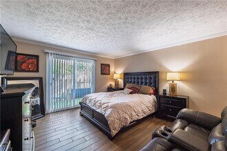 2618 Stoney Creek Rd SE in Marietta, GA - Foto de edificio - Building Photo