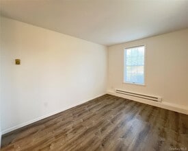 330 Horsepound Rd in Carmel, NY - Building Photo - Building Photo