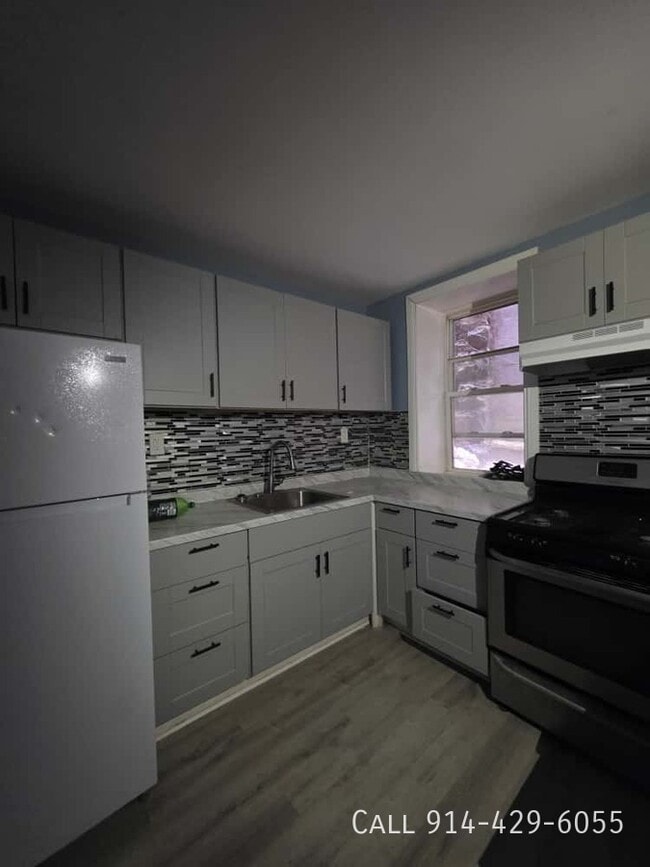 property at 215 Edwards Pl