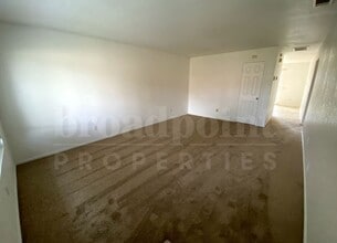1124 N Broadway in Escondido, CA - Building Photo - Building Photo