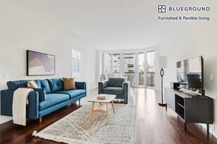 401 E 34th St in New York, NY - Building Photo