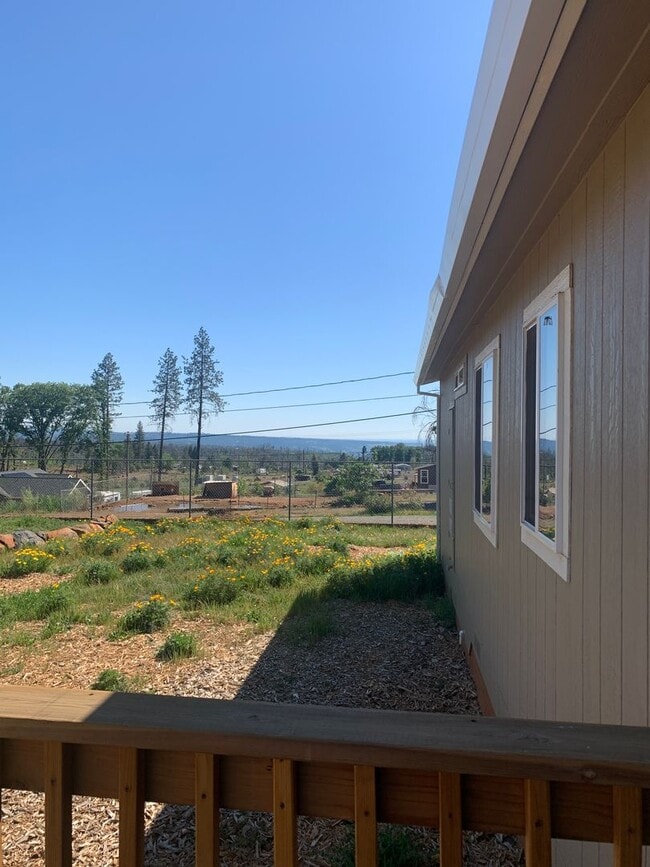 5358 S Libby Rd in Paradise, CA - Building Photo - Building Photo