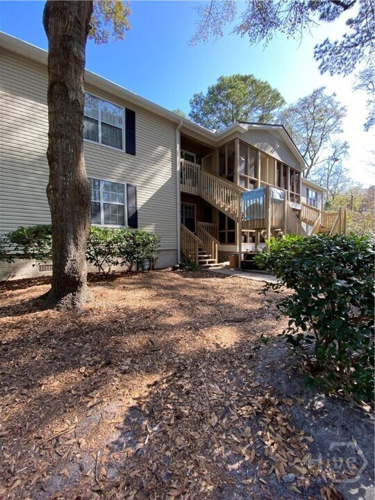 401 N Cromwell Rd in Savannah, GA - Building Photo