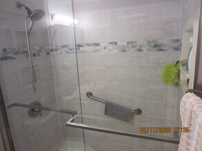 47 Woodland Dr, Unit 103 in Vero Beach, FL - Building Photo - Building Photo