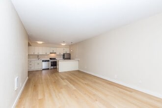 345 MacArthur in Oakland, CA - Building Photo - Building Photo