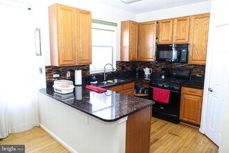 3953 Hartlake St in Woodbridge, VA - Building Photo - Building Photo