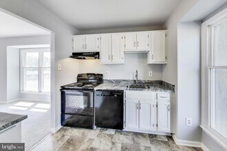 20 Livingstone Terrace in Frederick, MD - Foto de edificio - Building Photo