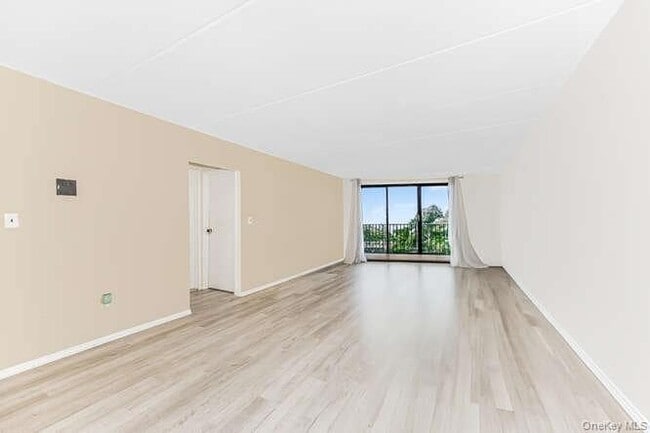 property at 1155 Warburton Ave