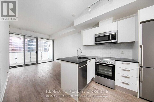 57 St Joseph St in Toronto, ON - Building Photo - Building Photo