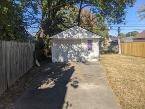 14637 Agnes Ave in Eastpointe, MI - Building Photo - Building Photo