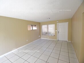 6816 SW 12th St in Pembroke Pines, FL - Building Photo - Building Photo