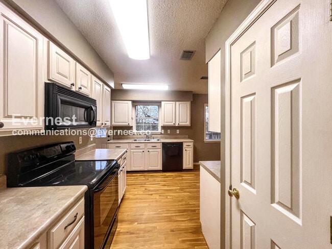 42 Summit Ridge Dr in Little Rock, AR - Building Photo - Building Photo