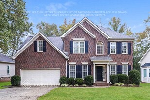 17400 Cambridge Grove Dr in Huntersville, NC - Building Photo