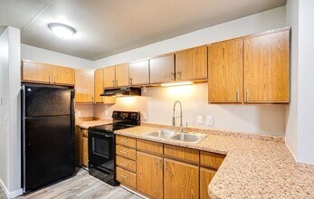 825 Wisconsin St in Oshkosh, WI - Building Photo - Building Photo