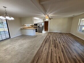 761 Bob Hall Rd in Dothan, AL - Building Photo - Building Photo