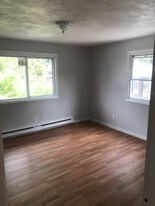 230 Roosevelt St, Unit 0 in Providence, RI - Building Photo