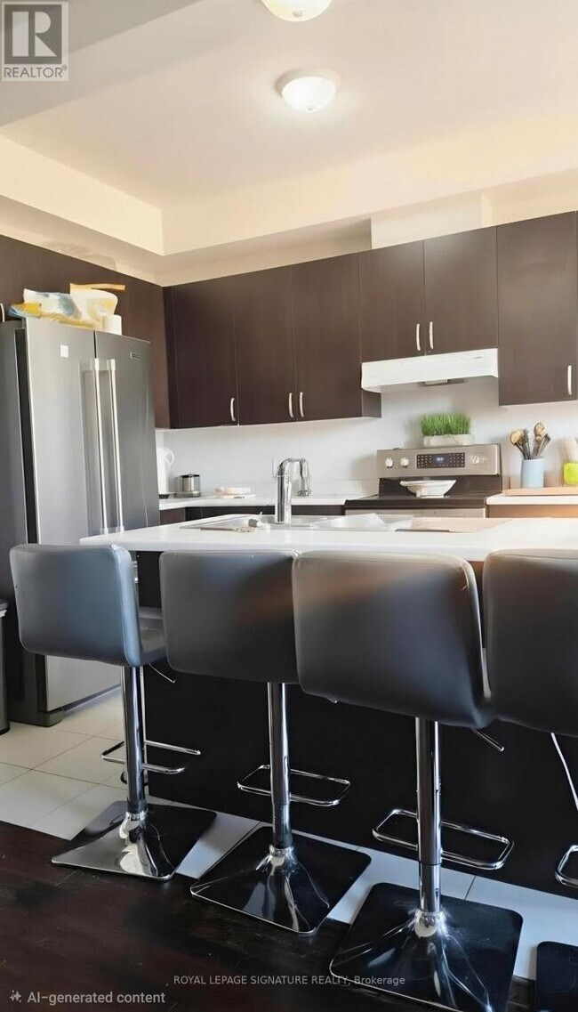 90 Raymond Rd in Hamilton, ON - Building Photo - Building Photo