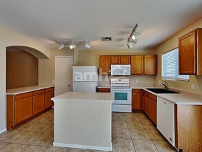 8956 W Charleston Ave in Peoria, AZ - Building Photo - Building Photo