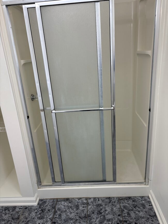 128 Harding Rd in Buffalo, NY - Foto de edificio - Building Photo