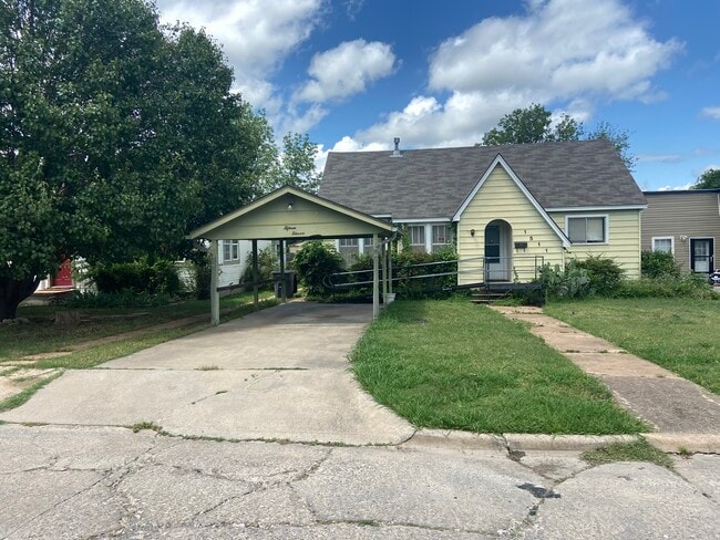 property at 1511 NW Arlington Ave