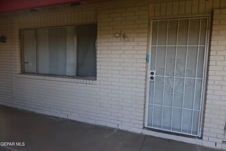 3905 Flory Ave in El Paso, TX - Building Photo - Building Photo