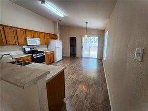 11620 Paul E Anderson Dr in Austin, TX - Building Photo - Building Photo